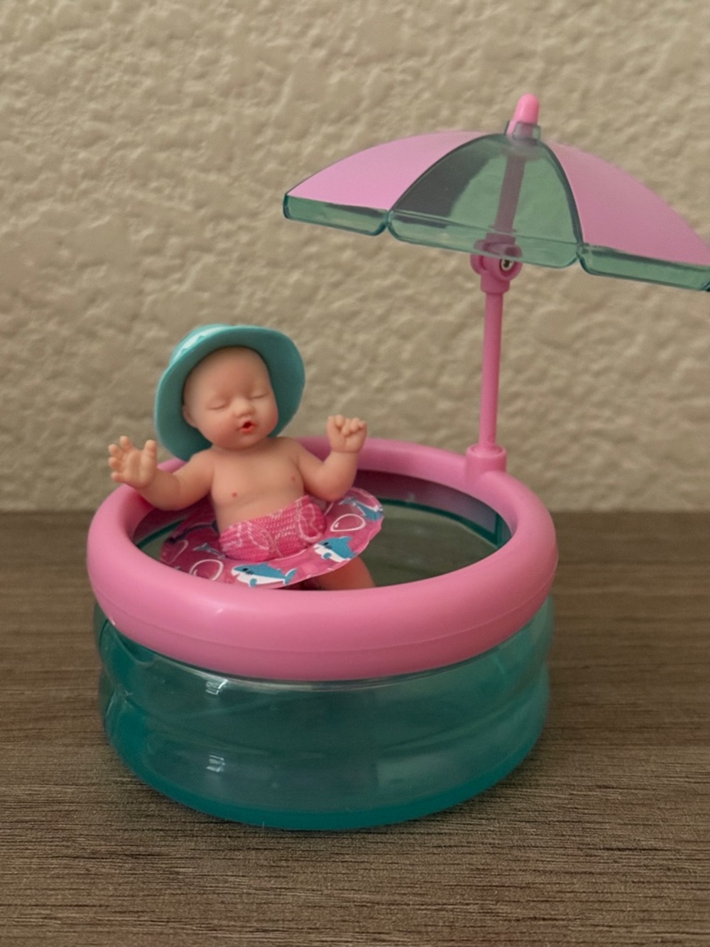My Mini Baby with Pink & Blue
Pool